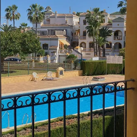 Close To The Beach Apartment *